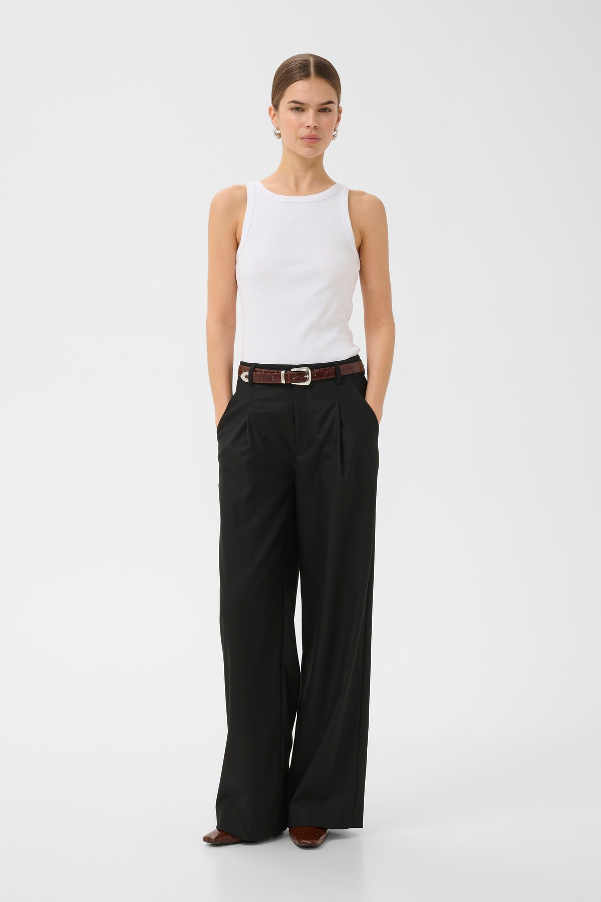 PaulaGZ MW wide pants NOOS