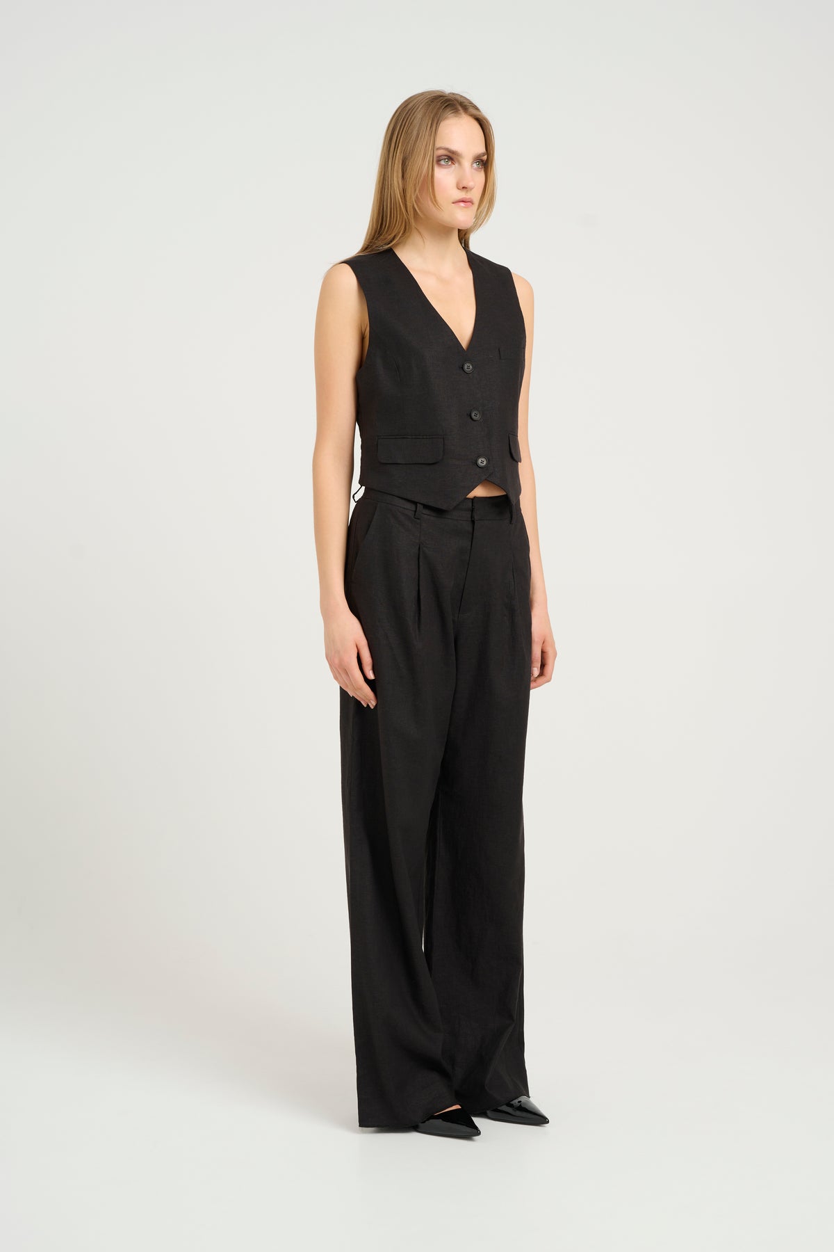ElarahGZ linen waistcoat NOOS