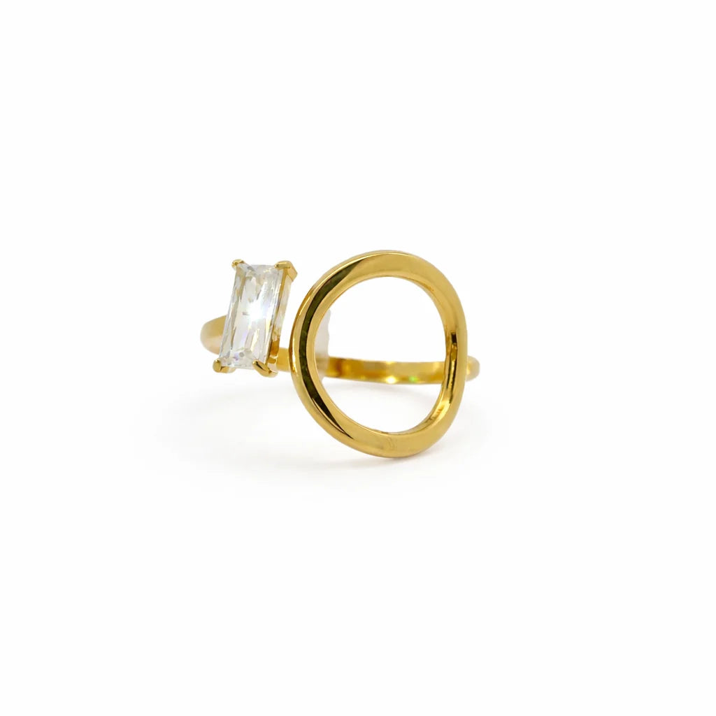 OPEN CIRCLE DIAMOND RING