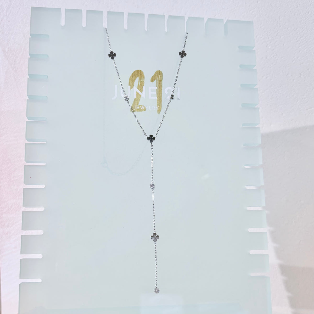 GOLD GOOD LUCK DROP NECHLACE