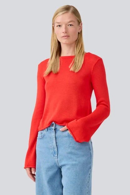 IvonneMD flared o-neck