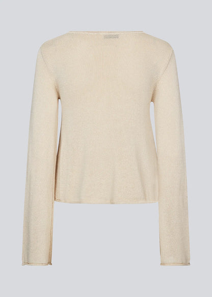 IvonneMD flared o-neck