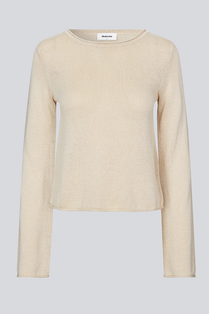 IvonneMD flared o-neck