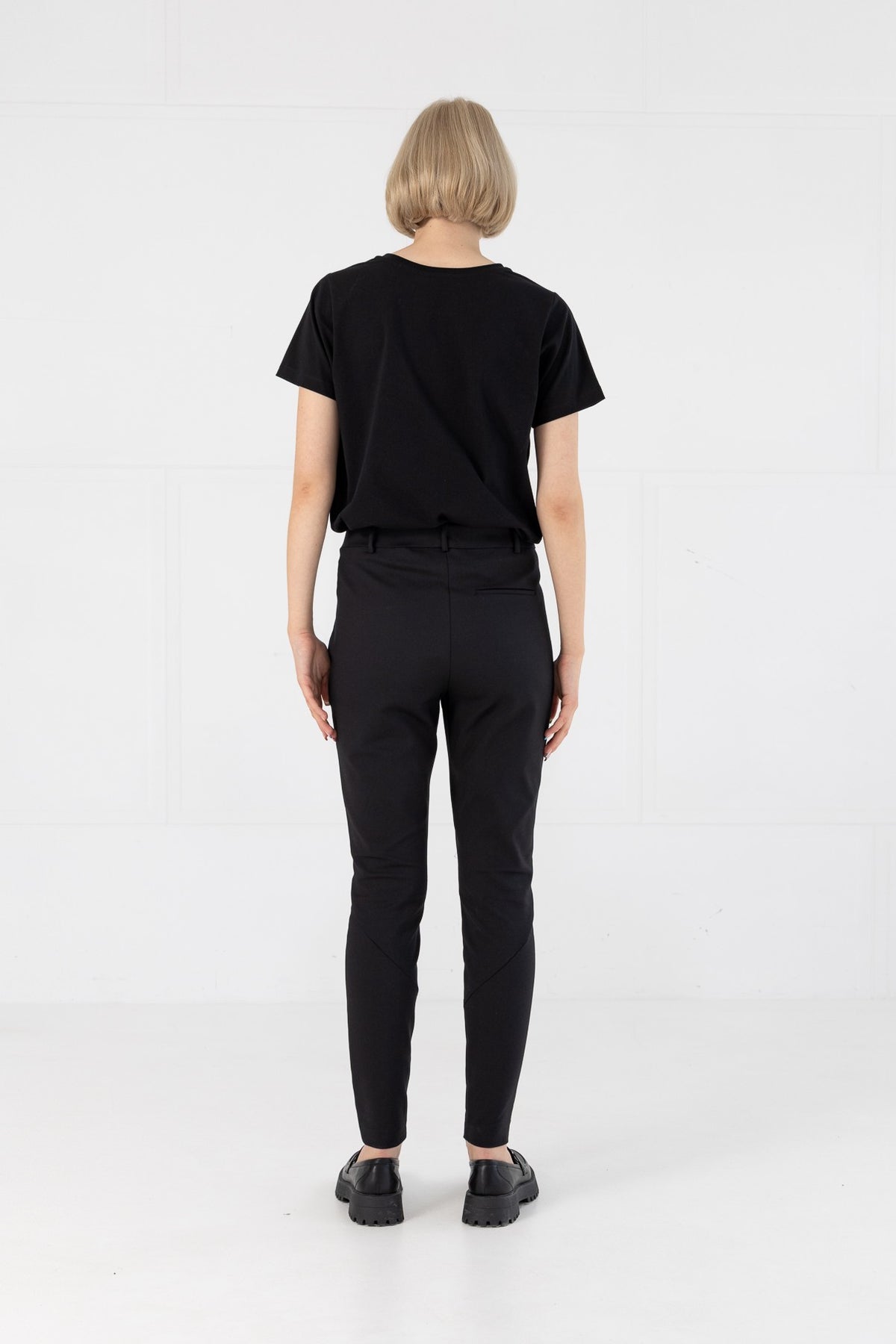 T-shirt with round neck - Mid sleeves