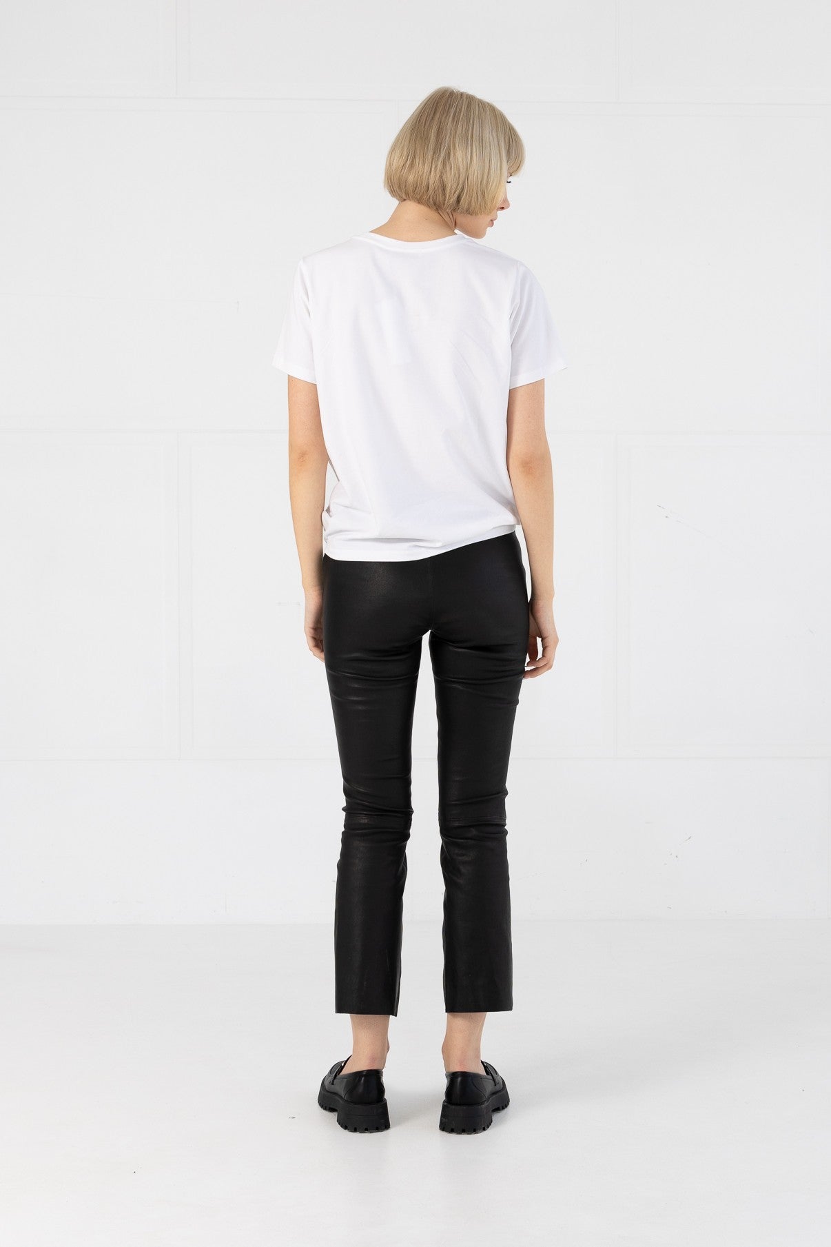 T-shirt with round neck - Mid sleeves